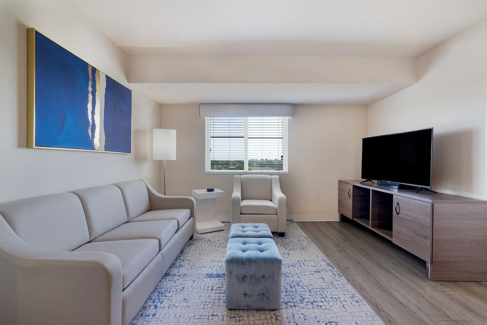 Фото WaterWalk Hotel Dallas-Las Colinas