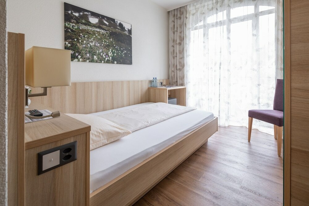 Фото Hotel Lötschberg