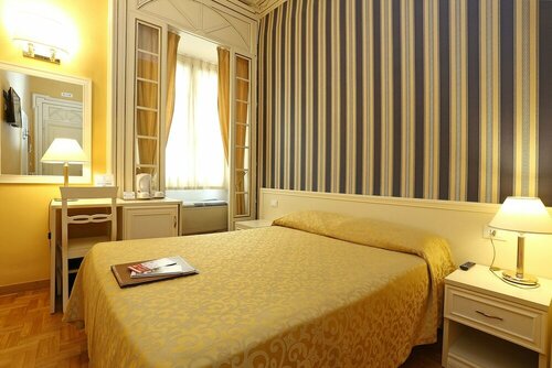 Dg Prestige Room