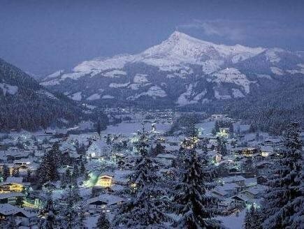 Внешний вид отеля Hotel Zentral в Кирхберге ве Тироле, фото 5