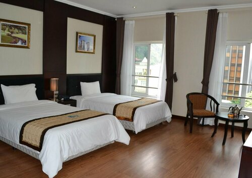 Гостиница Nam Dat Hotel by D'Lecia Ha Long в Халонге