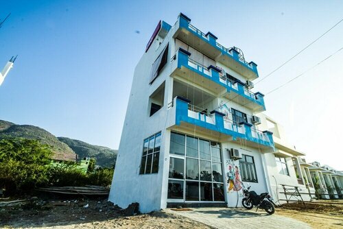 Гостиница Oyo 10682 Hotel Blue Lotus в Пушкаре