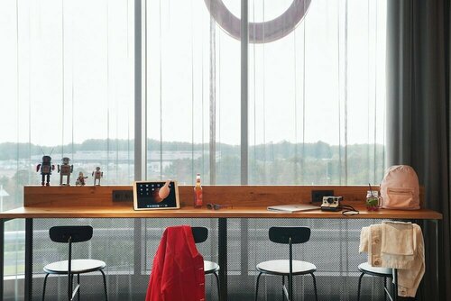 Гостиница Moxy Cologne Bonn Airport в Весселинге
