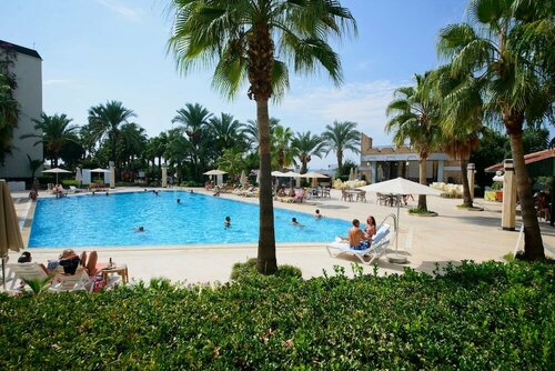 Гостиница MC Beach Resort в Аксеки