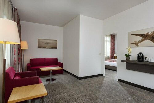 Гостиница Holiday Inn Frankfurt Airport - Neu-Isenburg, an Ihg Hotel в Ной-Изенбурге
