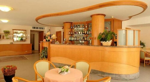 Гостиница Hotel Helios в Диано-Марине