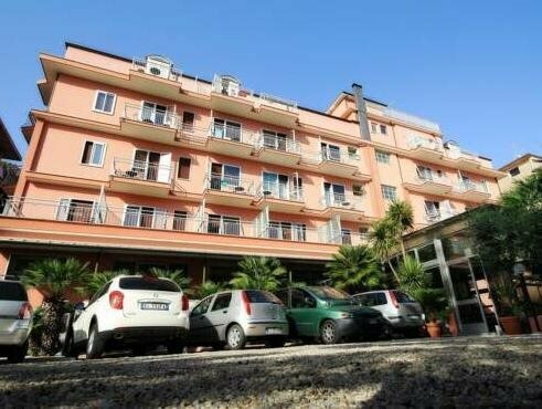 Гостиница Sasso Hotel & Residence в Диано-Марине