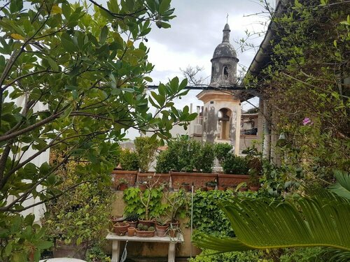 Гостиница La Terrazza dei Pelargoni B&b в Вентимилии