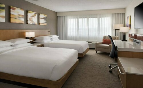 Гостиница Delta Hotels by Marriott Utica в Ютике