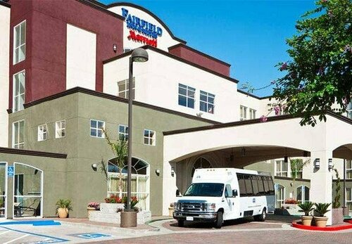 Гостиница Fairfield by Marriott Inn & Suites San Francisco Airport/Millbrae в Милбро