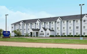 Гостиница Microtel Inn by Wyndham Champaign