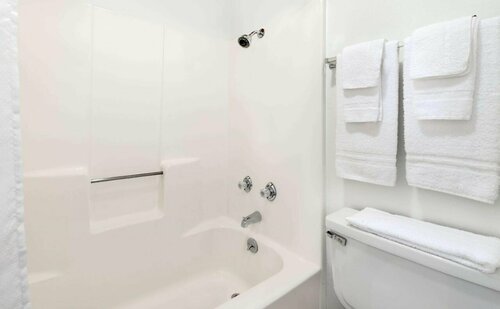 Гостиница Post Oak Inn в Браунвуде