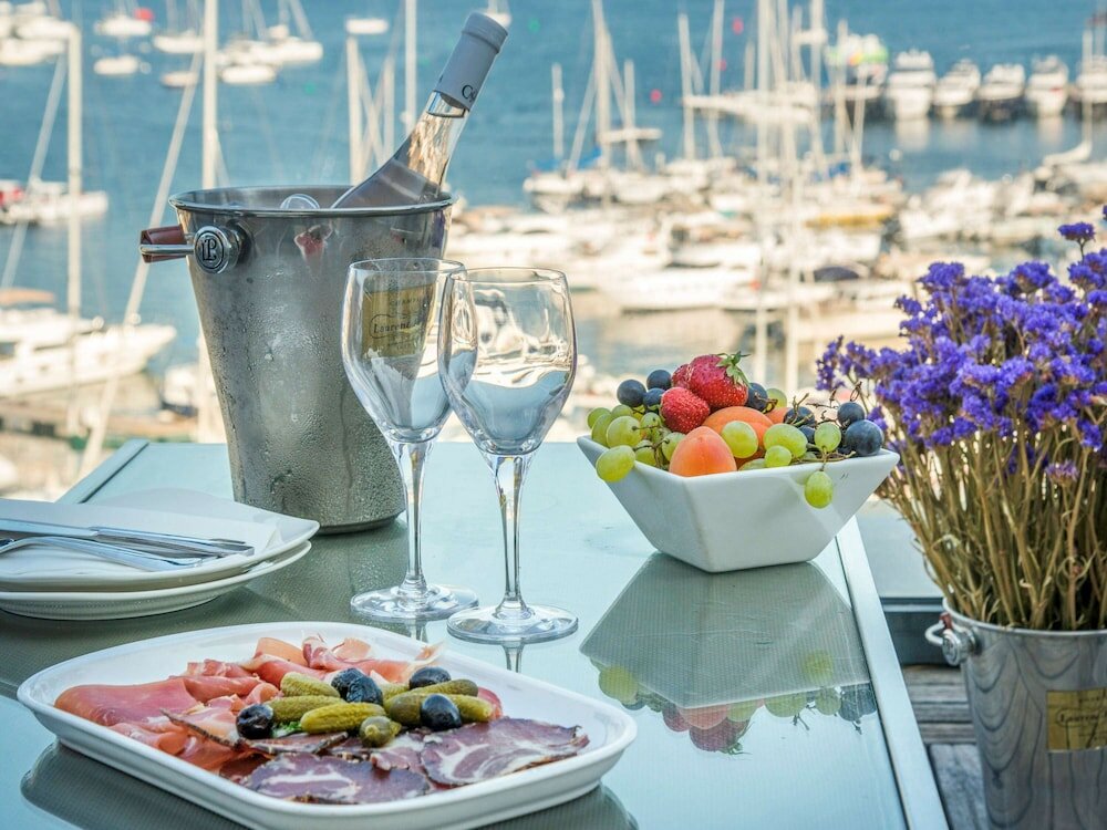 Фото Hôtel Mercure Ajaccio