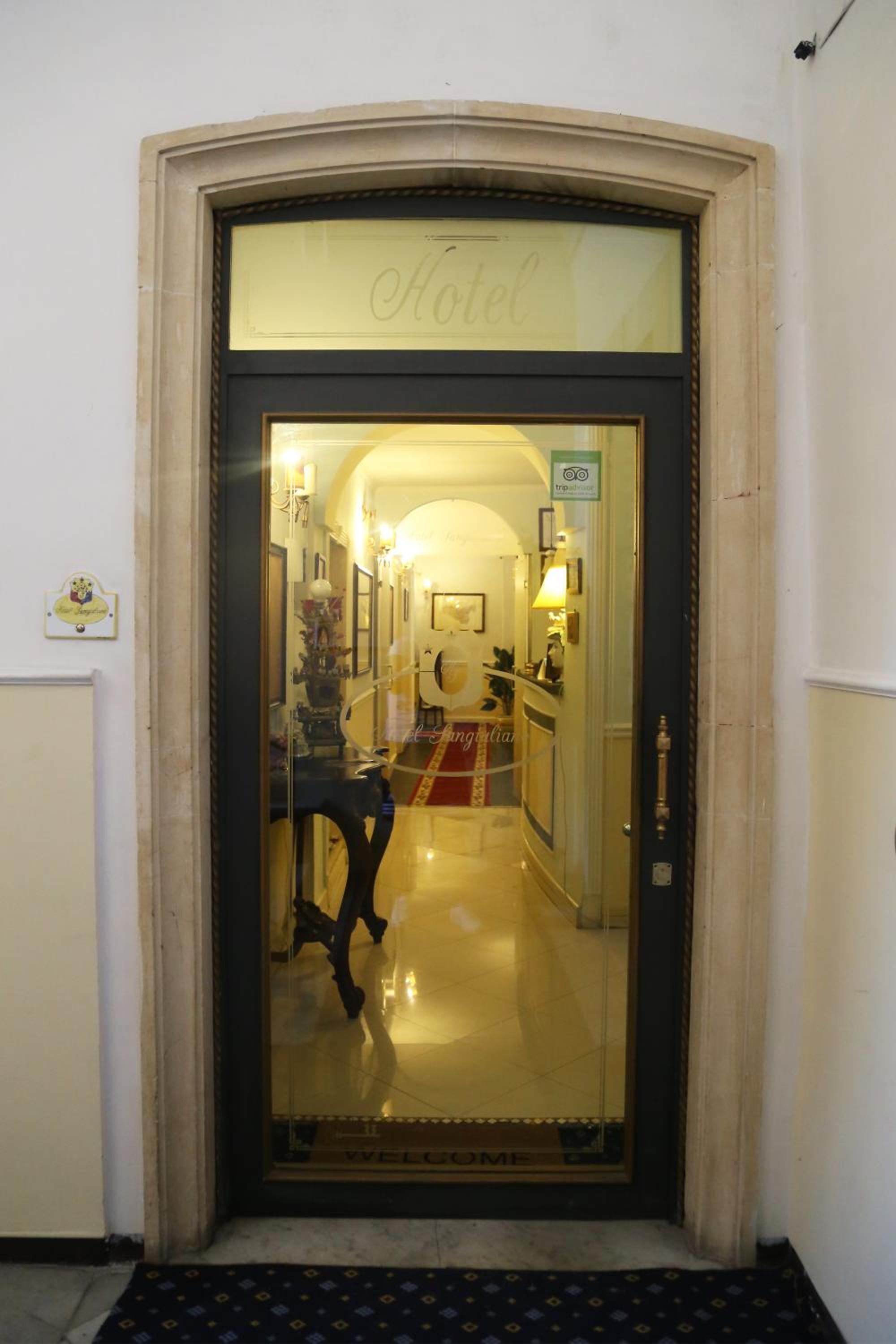 Фото Hotel Sangiuliano