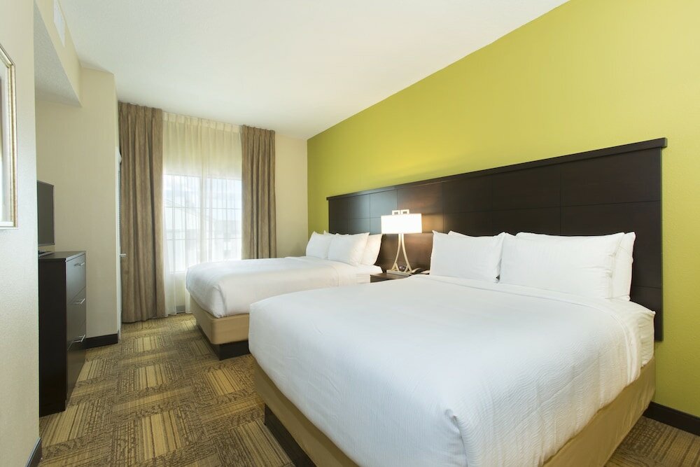 Фото Staybridge Suites Orlando at SeaWorld, an Ihg Hotel