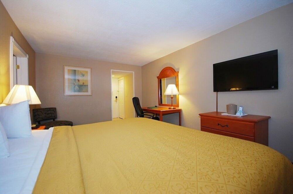 Фото Quality Inn Massena
