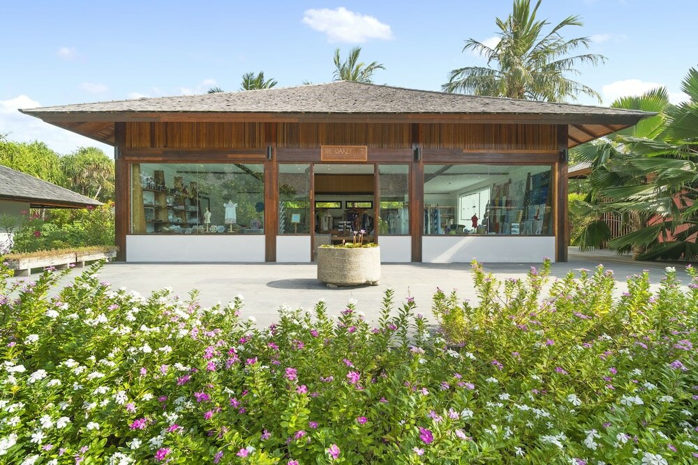 Фото The Barefoot Eco Hotel