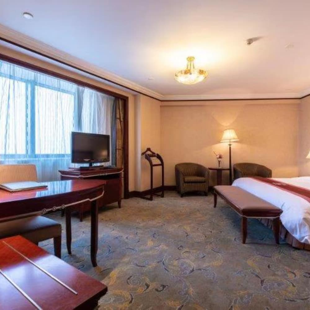 Фото Golden Ocean Hotel