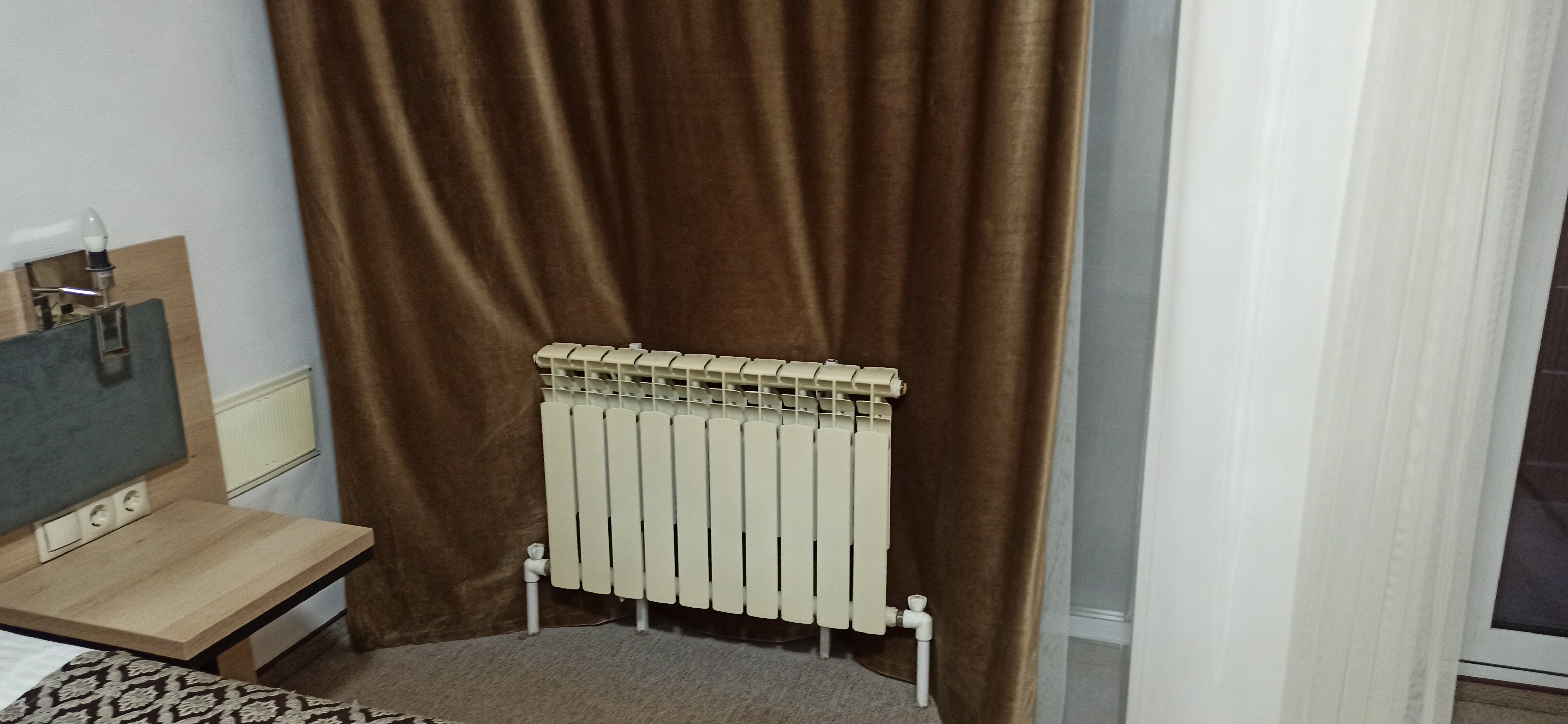 Фото Edelweiss Hotel