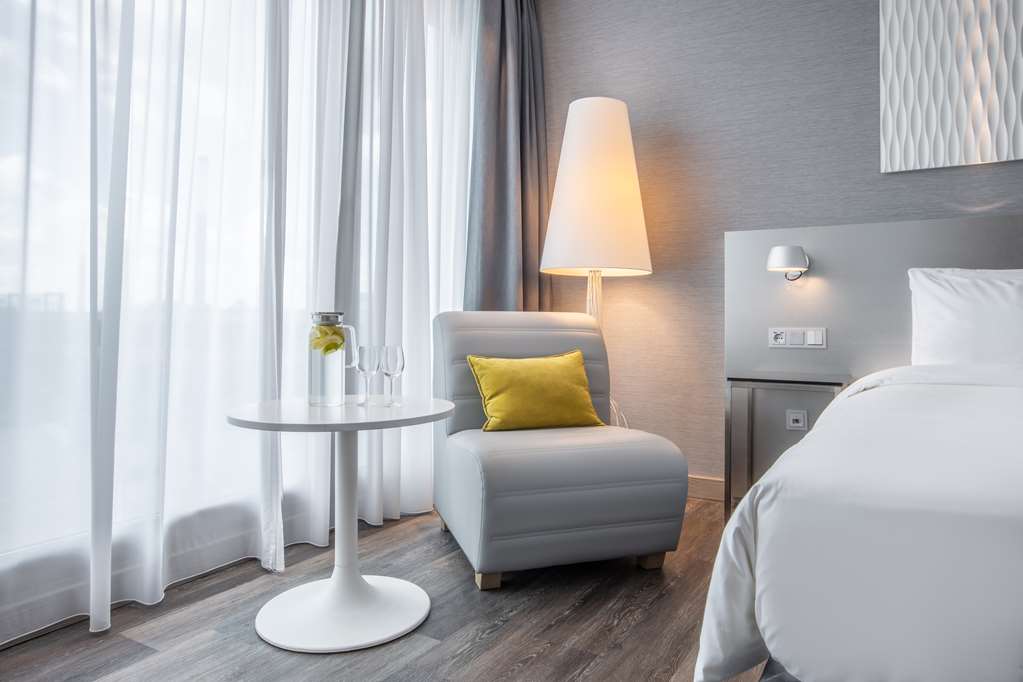 Фото Radisson Blu Hotel, Hannover