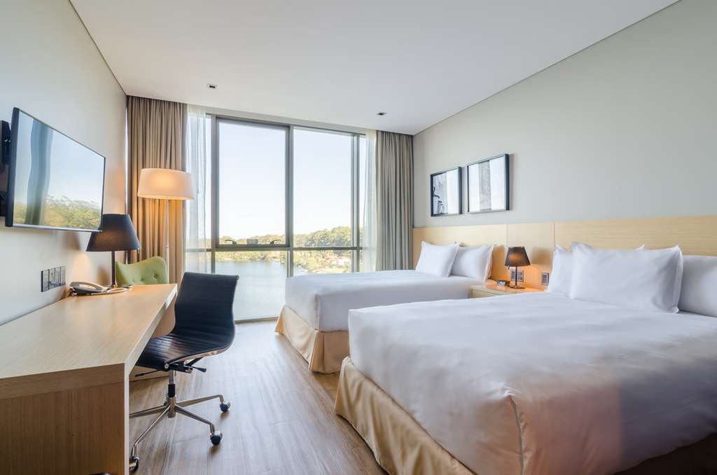 Фото Hampton by Hilton Montevideo Carrasco