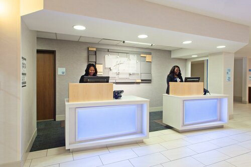 Гостиница Holiday Inn Express Hotel & Suites Oakland-Airport, an Ihg Hotel в Окленде
