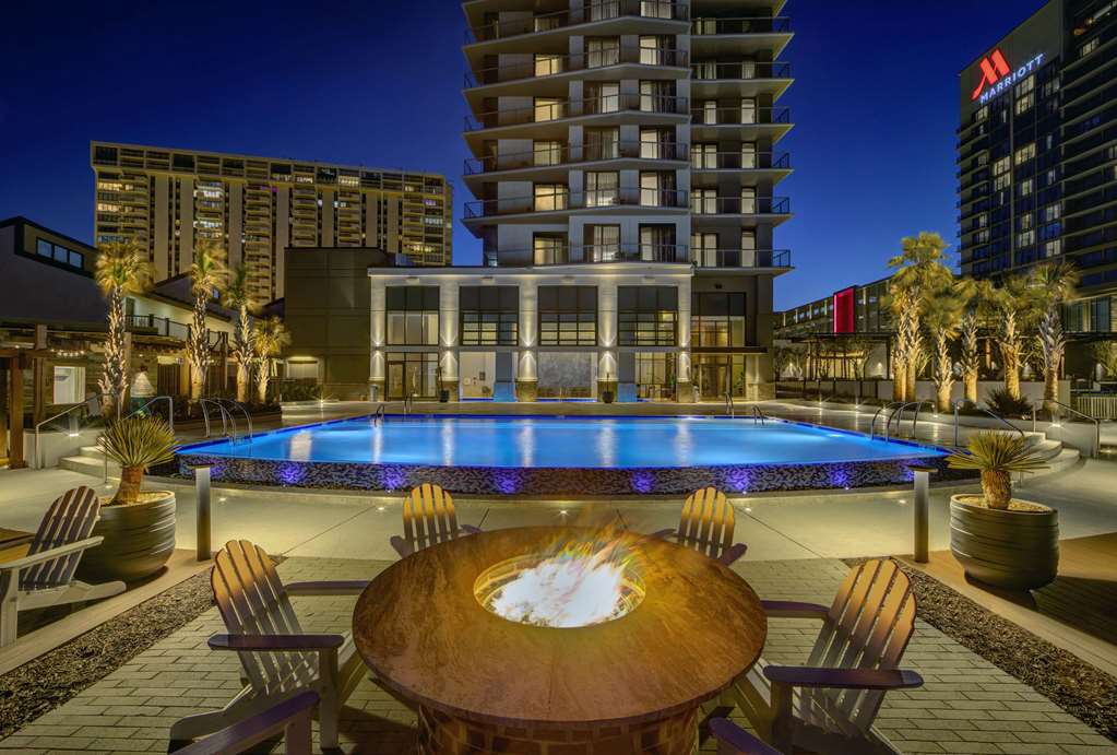 Фото Embassy Suites by Hilton Virginia Beach Oceanfront Resort