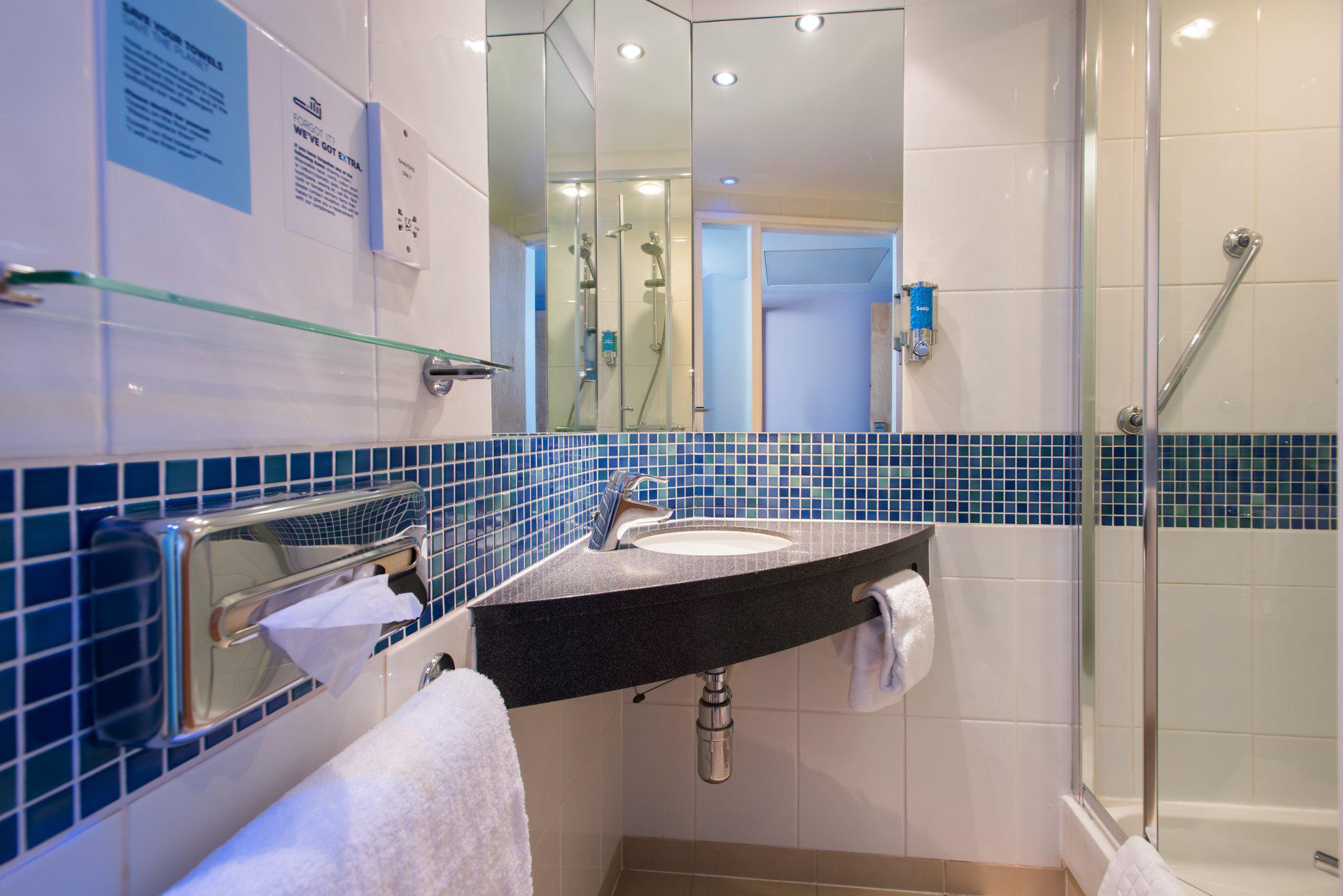 Фото Holiday Inn Express Lincoln City Centre, an Ihg Hotel