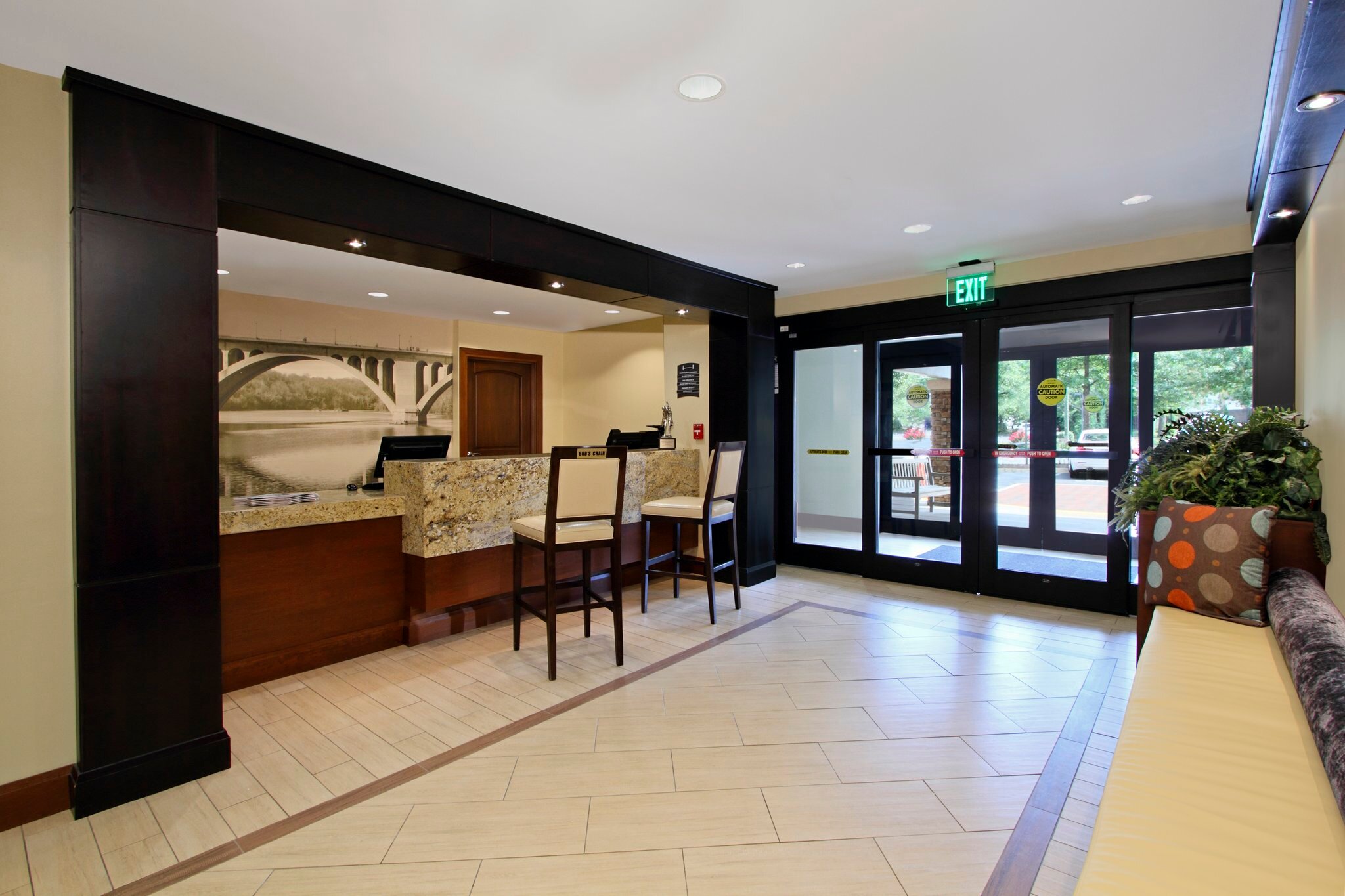 Фото Staybridge Suites Tysons McLean