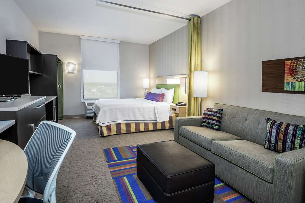 Фото Home2 Suites by Hilton Austin Airport