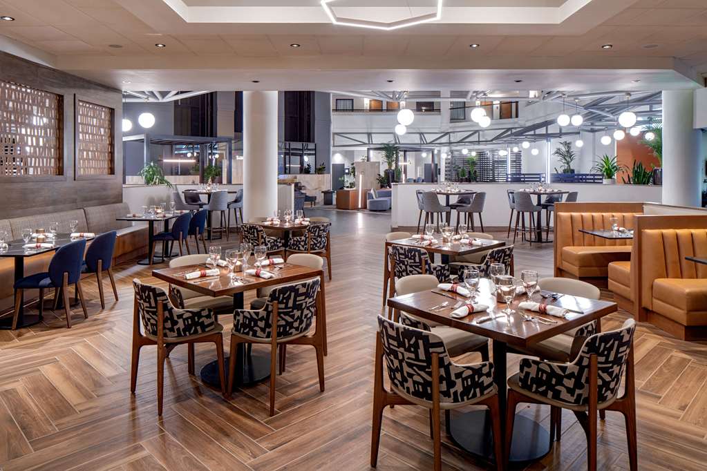 Фото DoubleTree Suites by Hilton Hotel Salt Lake City