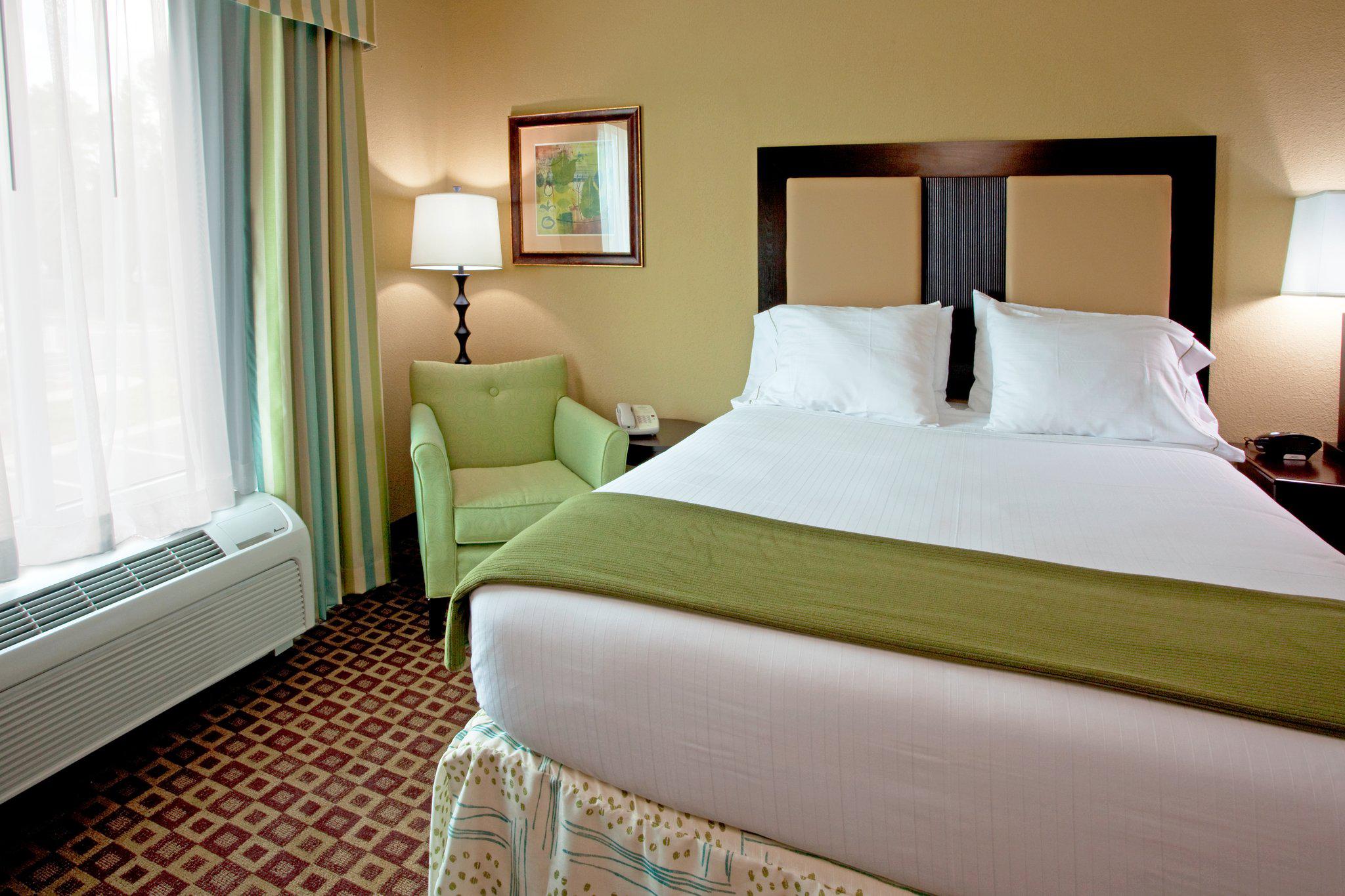 Фото Holiday Inn Express & Suites Chaffee-Jacksonville West, an Ihg Hotel