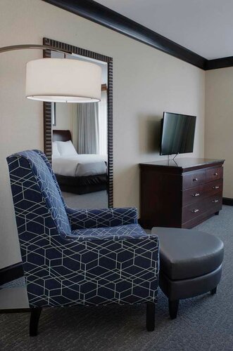Гостиница Doubletree Suites by Hilton Bentonville в Бентонвилле