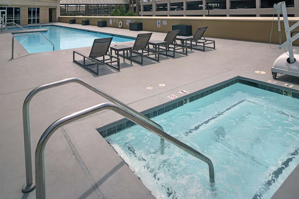 Фото DoubleTree by Hilton Hotel Modesto