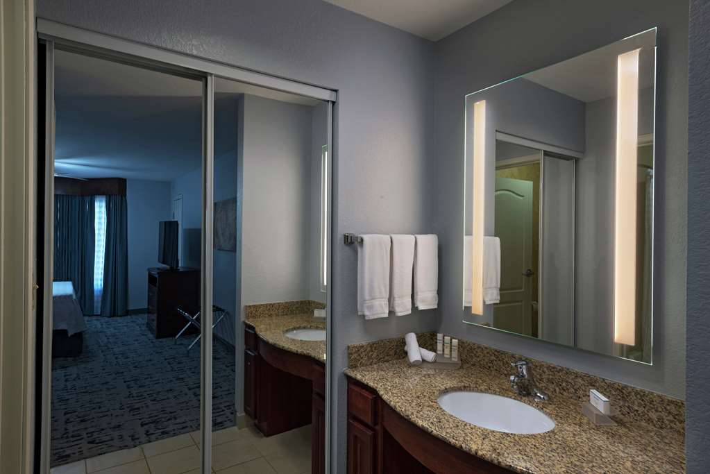 Фото Homewood Suites by Hilton Fort Collins