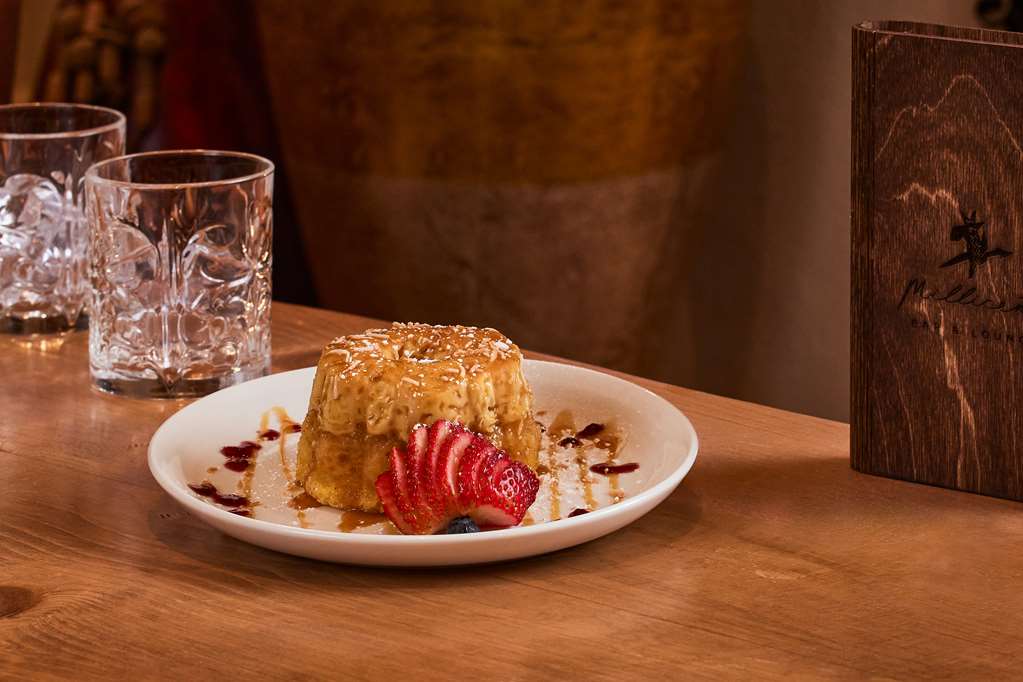 Фото Hotel Don Fernando de Taos, Tapestry Collection by Hilton