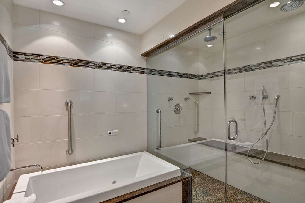 Фото The Cincinnatian Hotel Curio Collection by Hilton