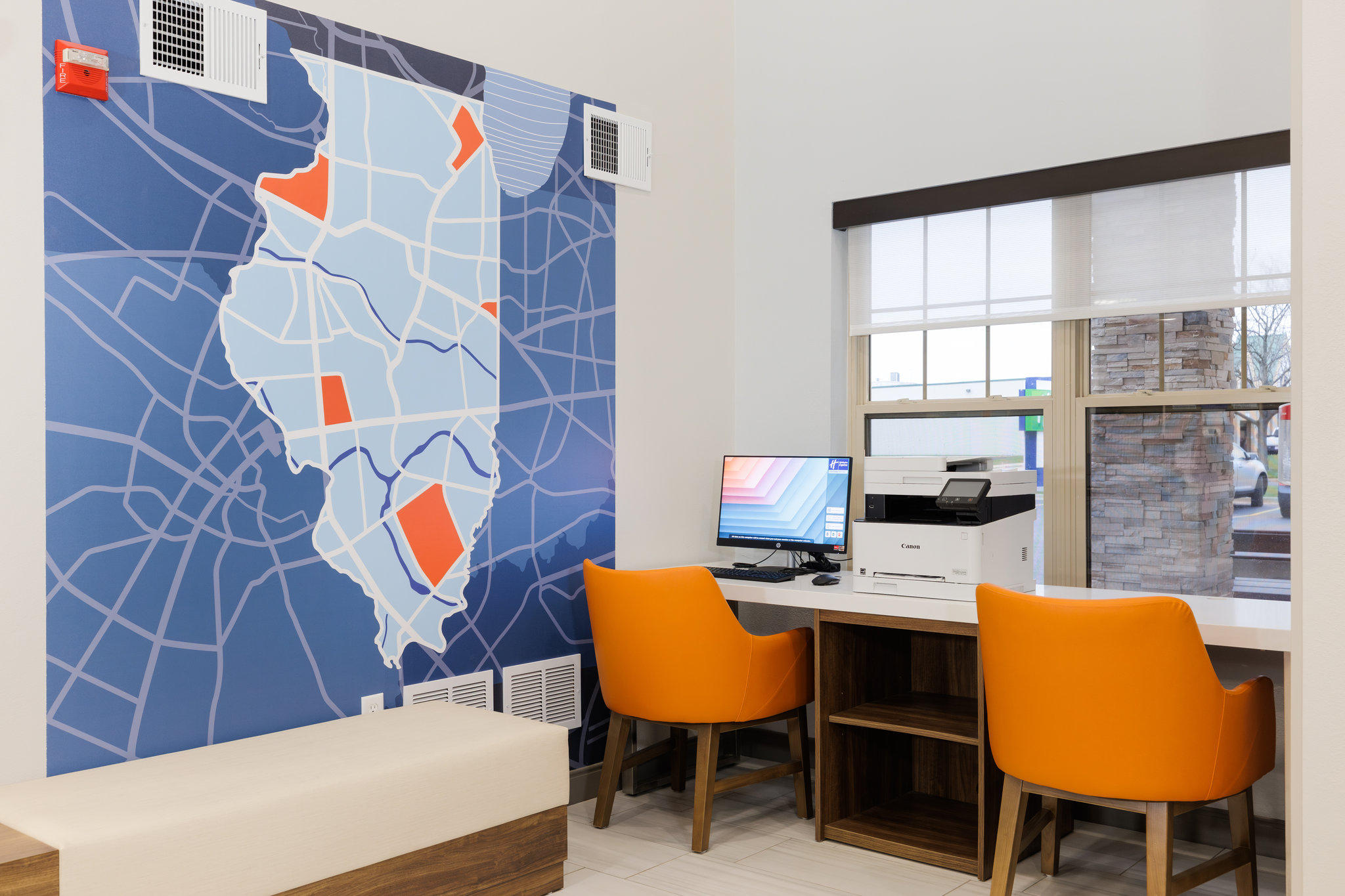 Фото Holiday Inn Express & Suites Zion by IHG