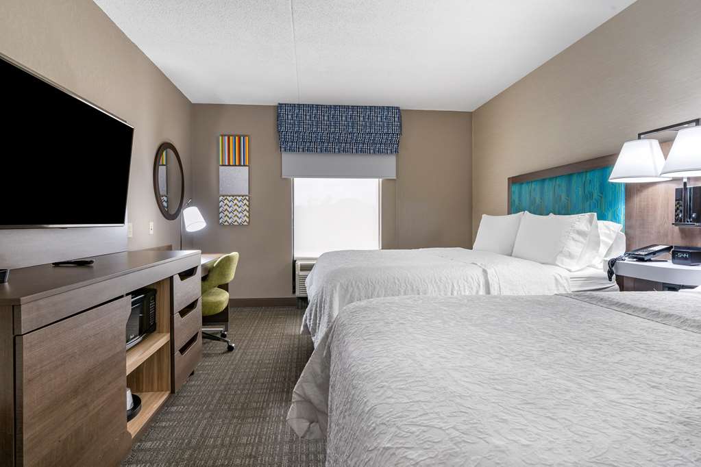 Фото Hampton Inn & Suites Louisville East