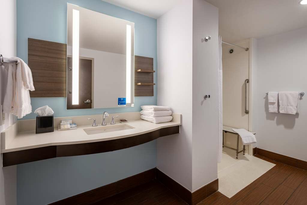 Фото Hilton Garden Inn Roanoke