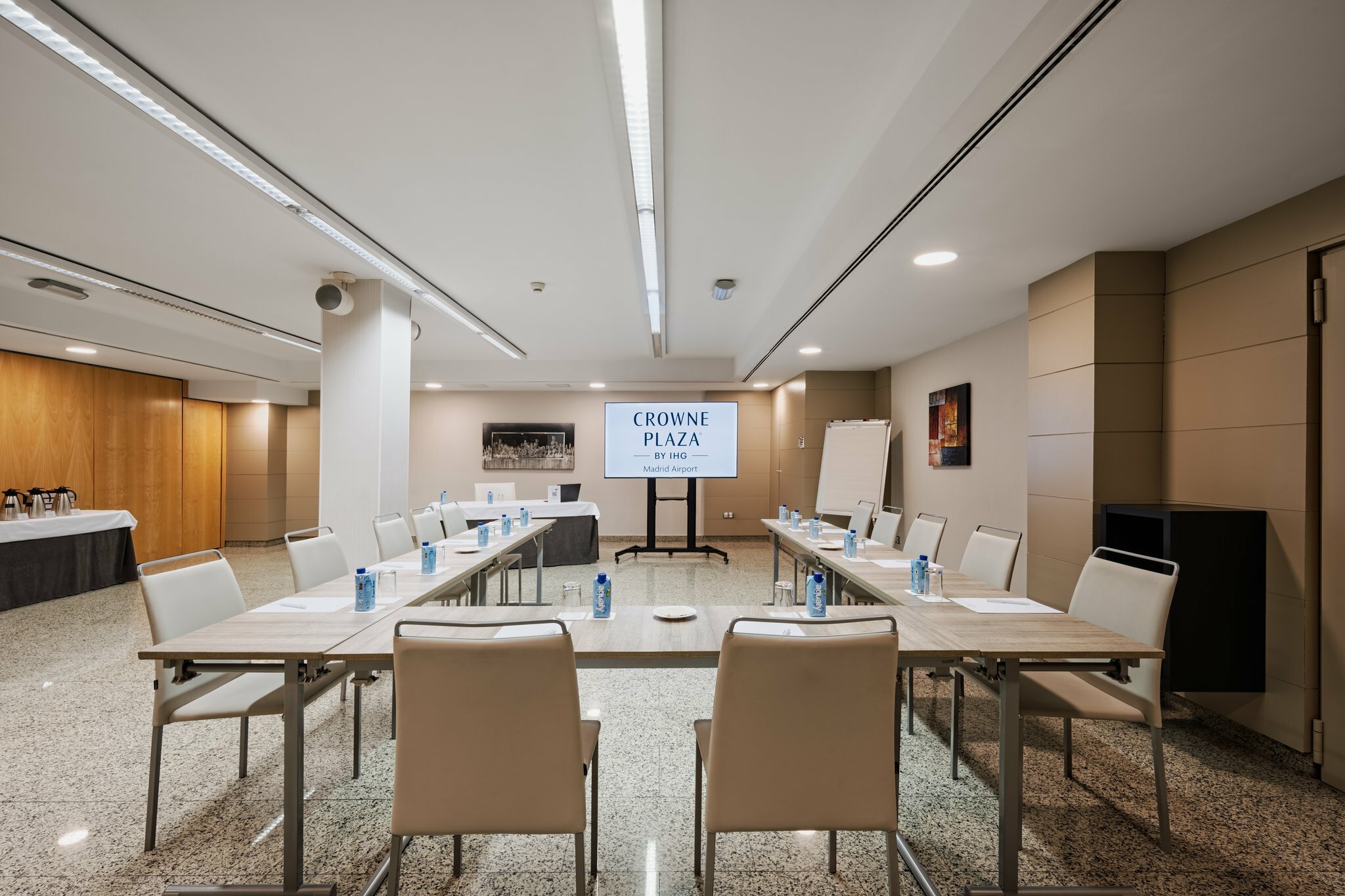 Фото Crowne Plaza Madrid Airport, an Ihg Hotel
