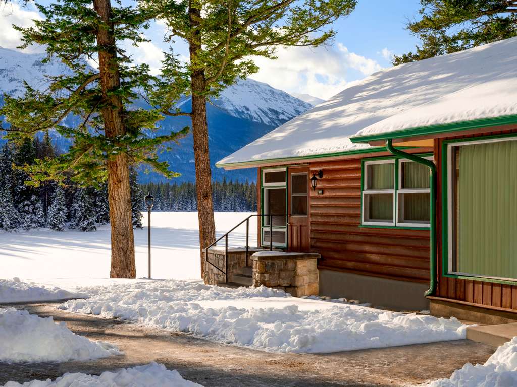 Фото Fairmont Jasper Park Lodge