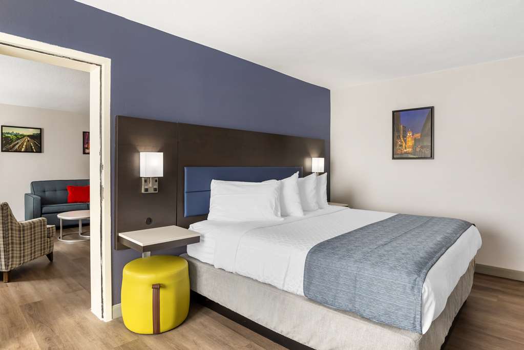 Фото Best Western Premier Richmond City Gateway