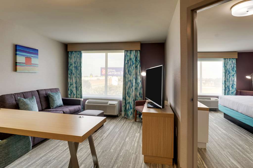 Фото Hilton Garden Inn Fort Worth Fossil Creek