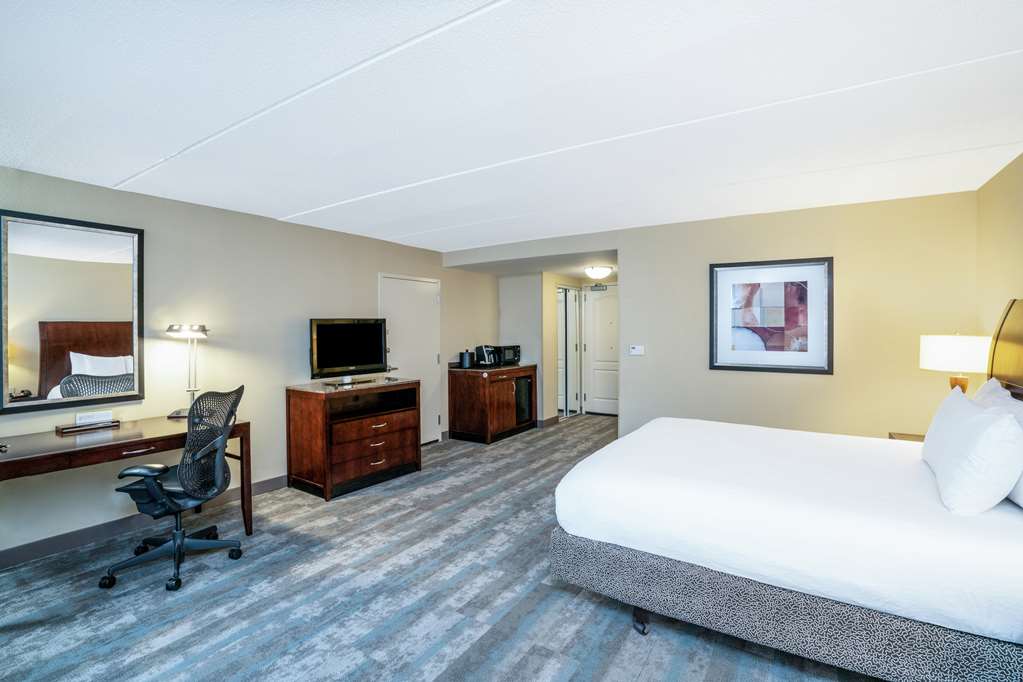 Фото Hilton Garden Inn Richmond Airport