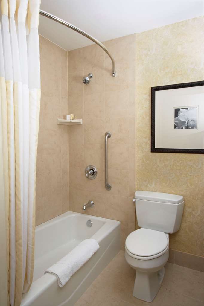 Фото Hilton Garden Inn Lancaster