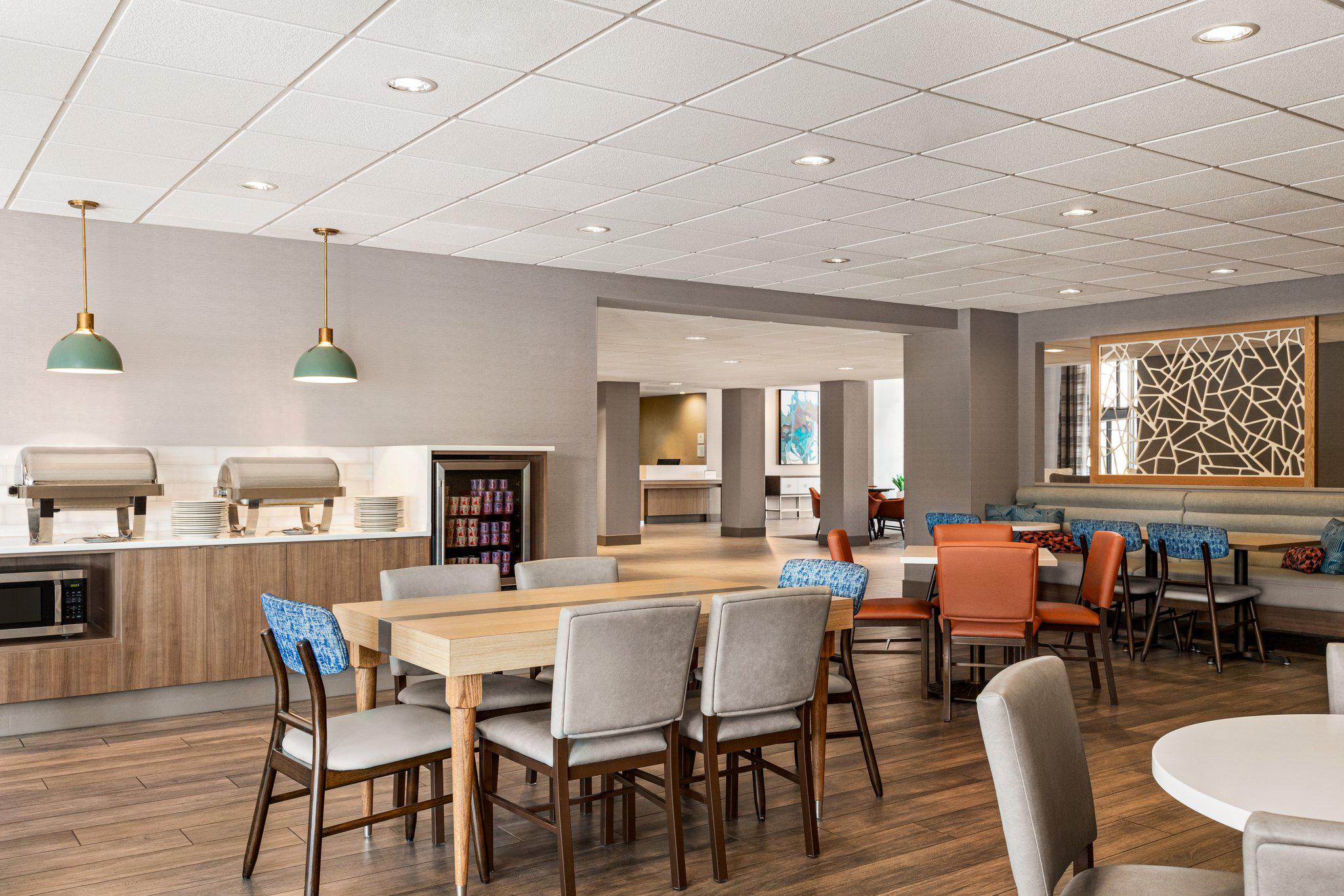 Фото Holiday Inn Hotel & Suites Council Bluffs I-29, an Ihg Hotel