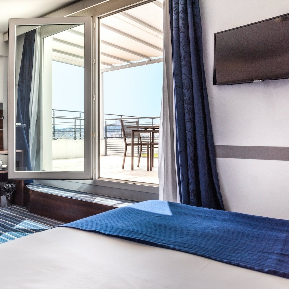 Фото Hotel Marseille Centre Gare Saint-Charles