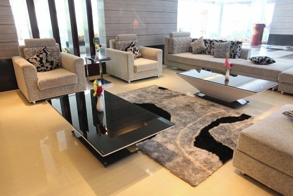 Фото Hotel The Cox Today