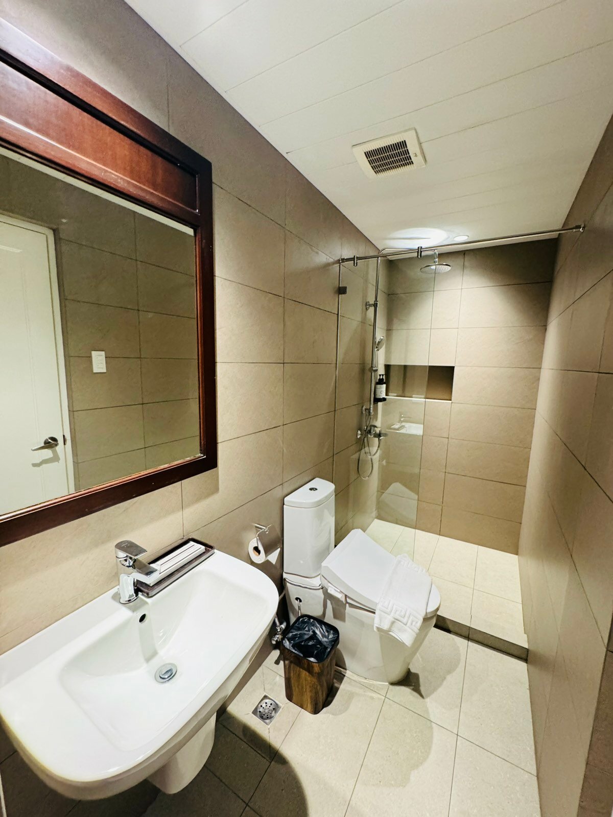 Фото Pearl Lane Hotel